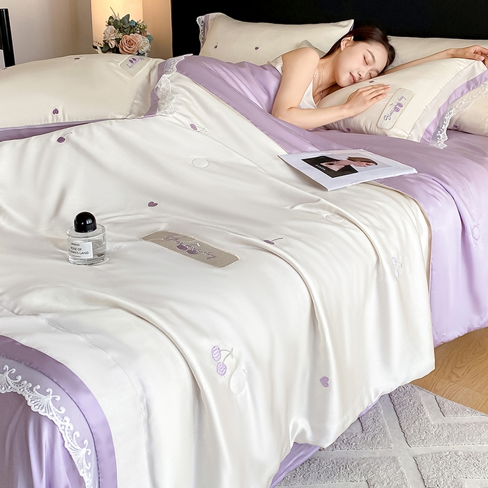 91家纺网 家纺一手货源 找家纺 置顶家纺 22026新款水洗天丝夏被刺绣樱桃四件套 克洛伊-白+香芋紫