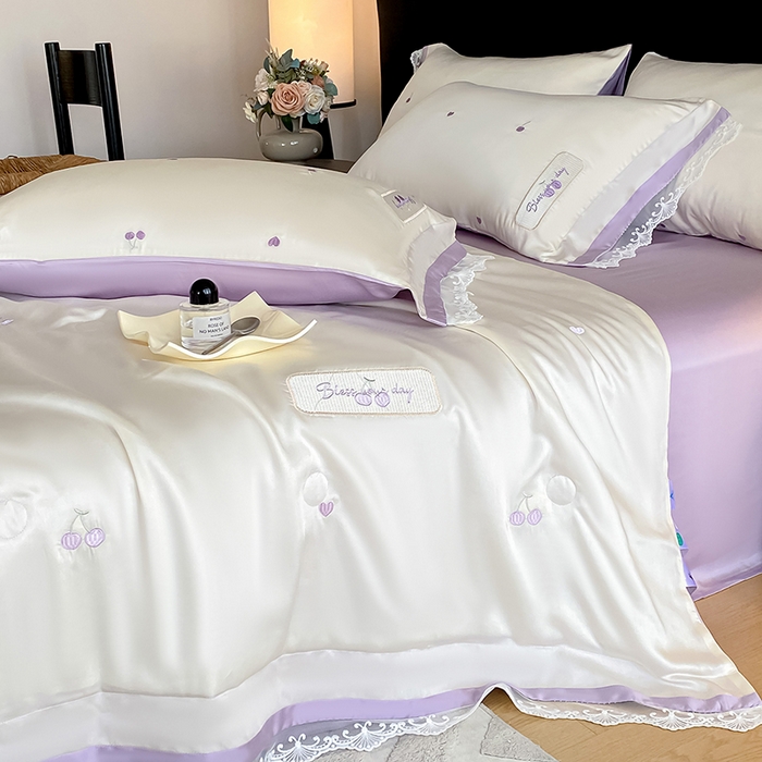 91家纺网 家纺一手货源 找家纺 置顶家纺 22026新款水洗天丝夏被刺绣樱桃四件套 克洛伊-白+香芋紫