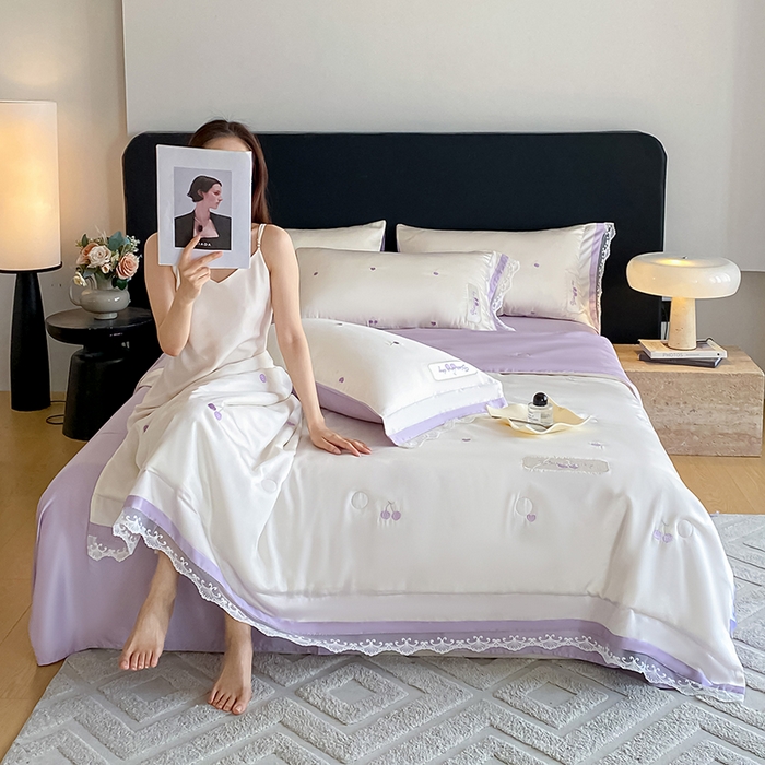 91家纺网 家纺一手货源 找家纺 置顶家纺 22026新款水洗天丝夏被刺绣樱桃四件套 克洛伊-白+香芋紫