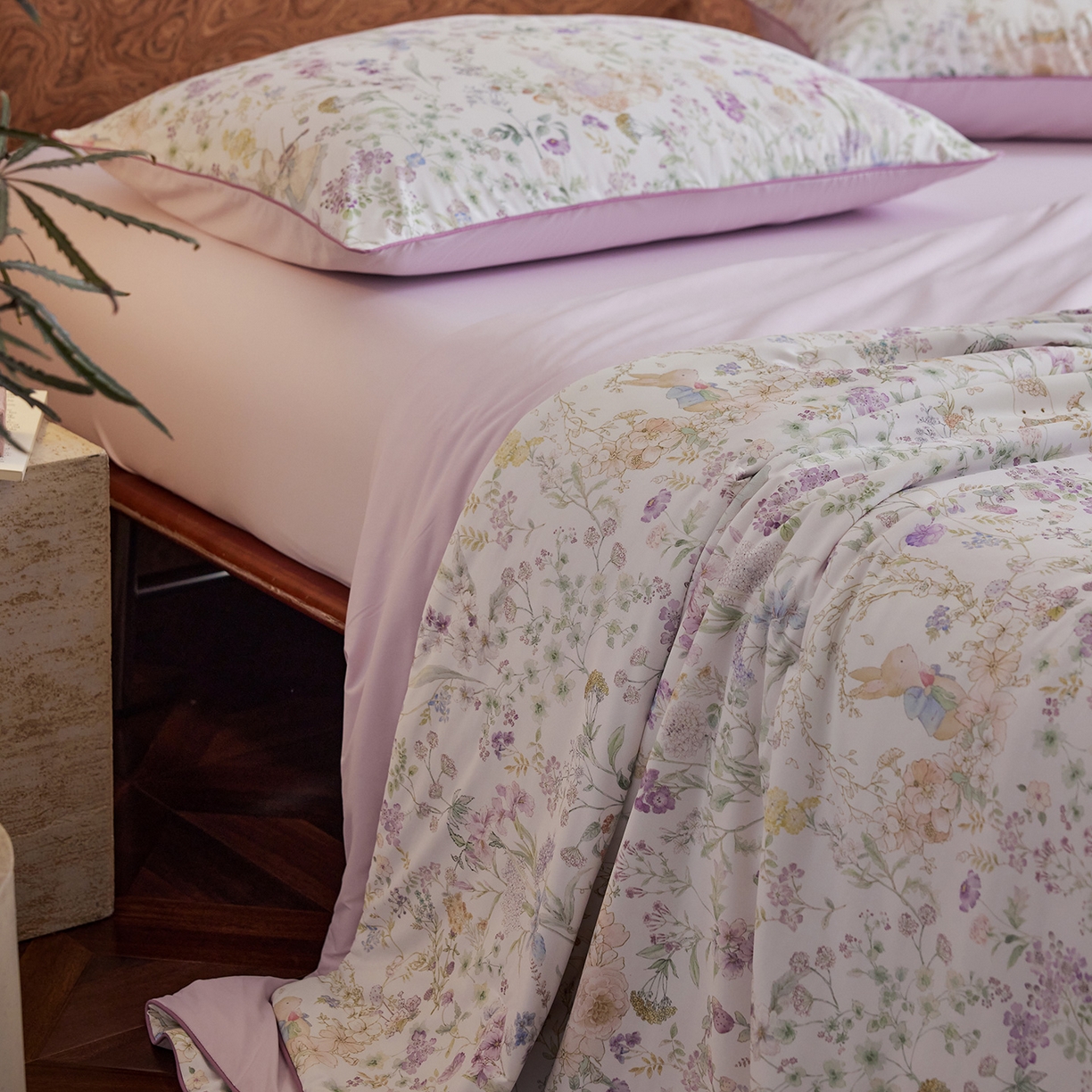 91家纺网 家纺一手货源 找家纺 丽笙被芯 2026新款凉感印花夏被夏凉被空调被 春野小兔-紫