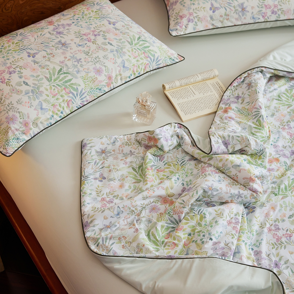 91家纺网 家纺一手货源 找家纺 丽笙被芯 2026新款凉感印花夏被夏凉被空调被 山野-绿