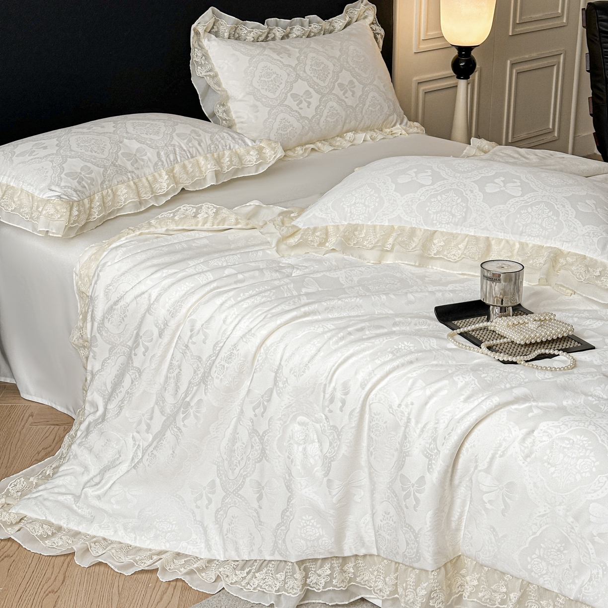 91家纺网 家纺一手货源 找家纺 你好美丽 2026新款水洗真丝蕾丝花边夏被夏凉被空调被四件套-夏梦 夏梦白