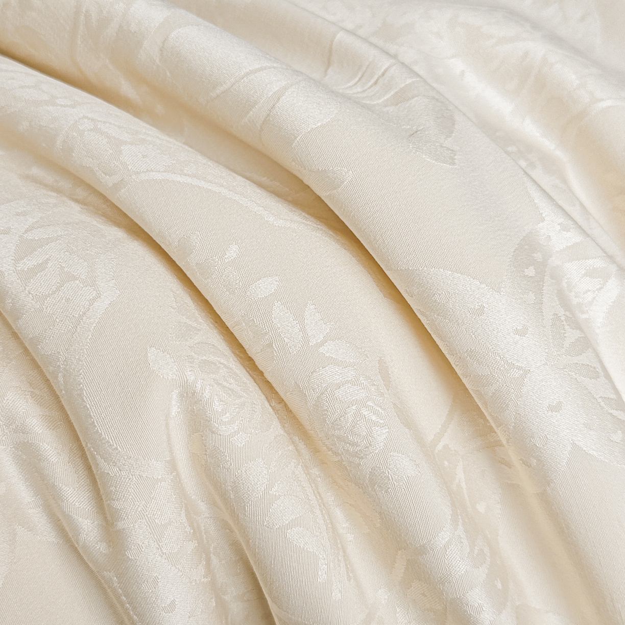 91家纺网 家纺一手货源 找家纺 你好美丽 2026新款水洗真丝蕾丝花边夏被夏凉被空调被四件套-夏梦 夏梦杏