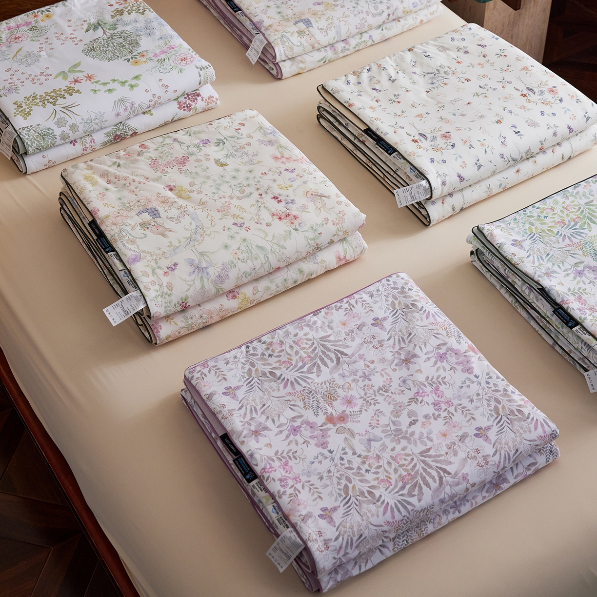 91家纺网 家纺一手货源 找家纺 丽笙被芯 2026新款凉感印花夏被夏凉被空调被 组合图（仅供展示不可下单）