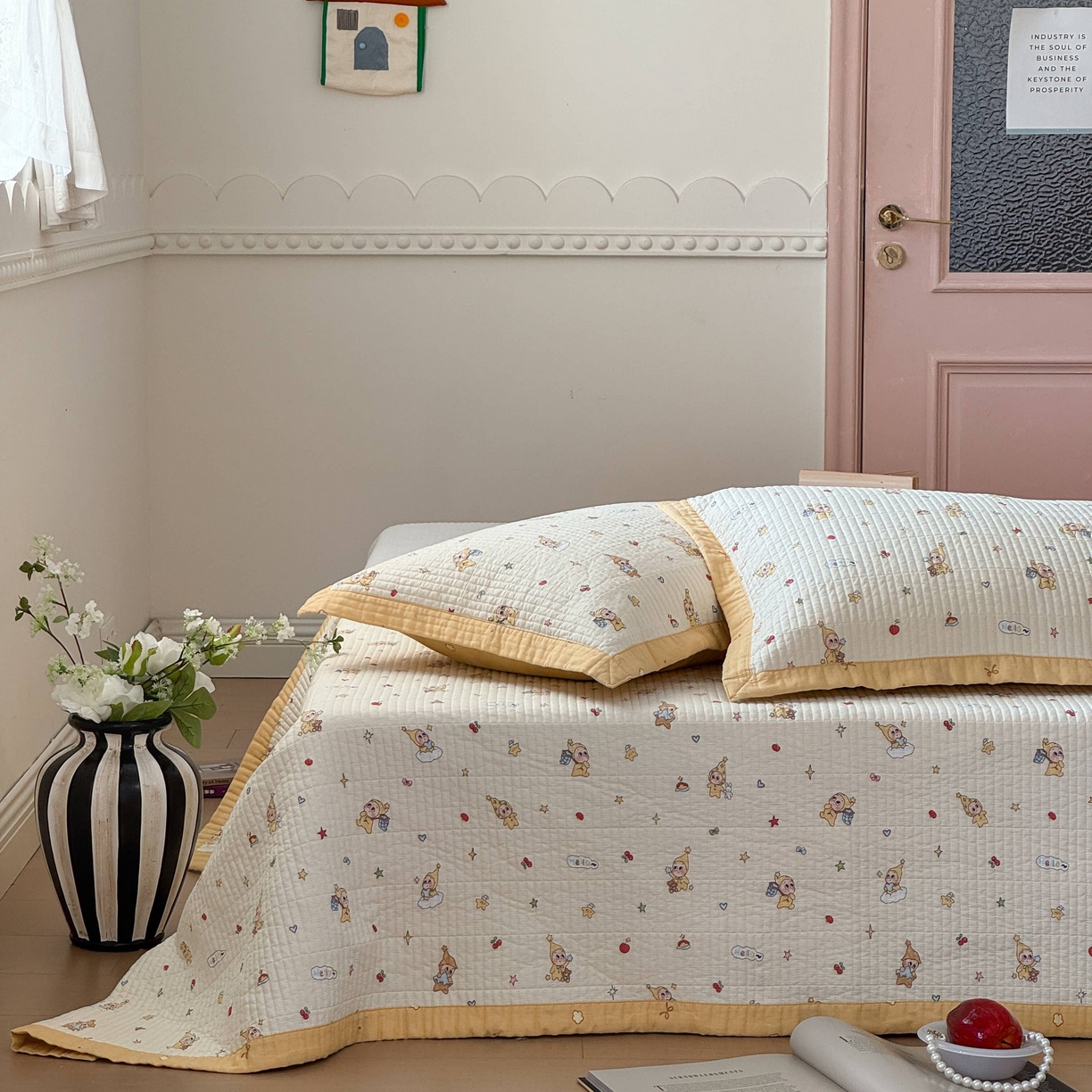 91家纺网 家纺一手货源 找家纺 床盖工厂店 2026春夏新款双面全棉床盖三件套 可爱星人