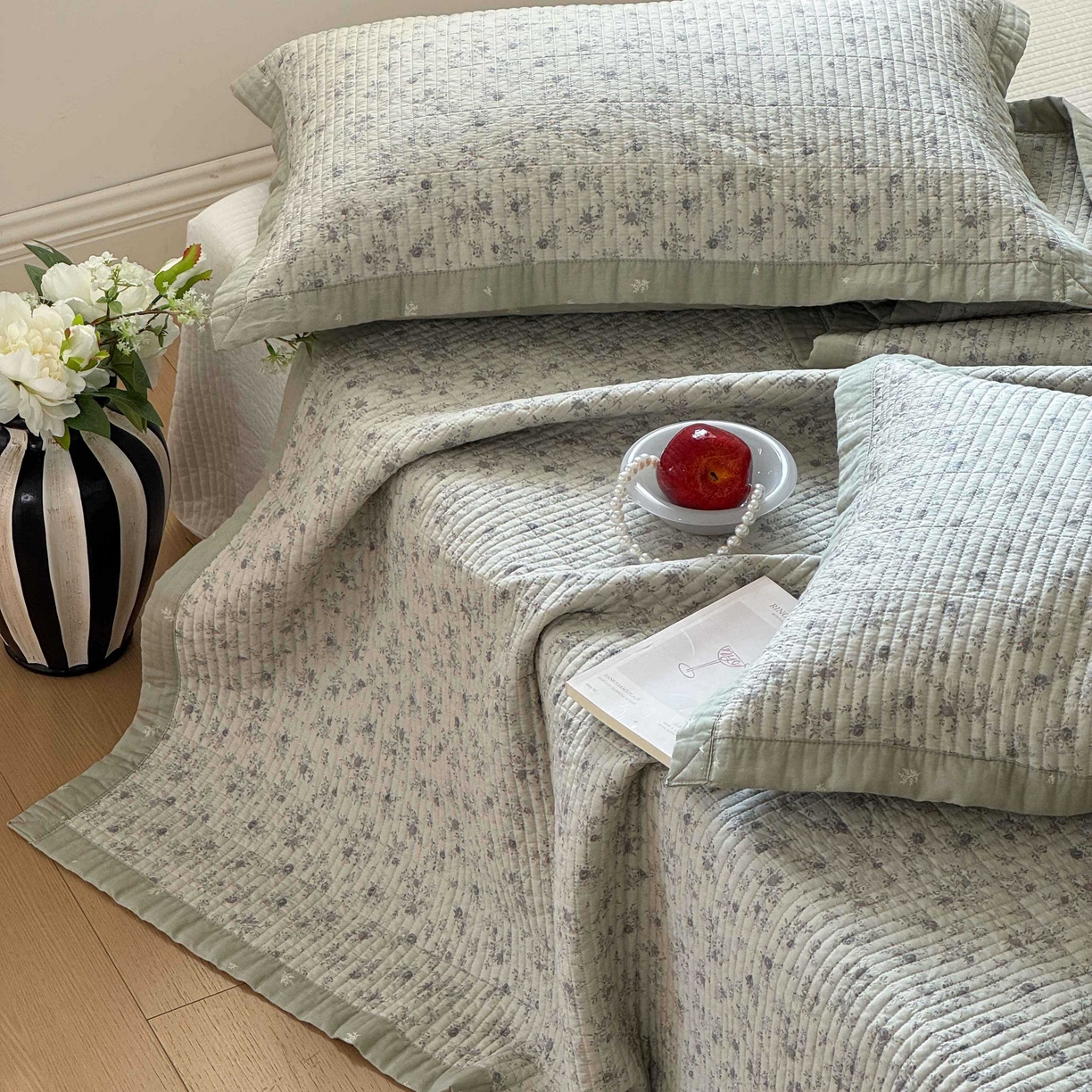 91家纺网 家纺一手货源 找家纺 床盖工厂店 2026春夏新款双面全棉床盖三件套 海棠依旧