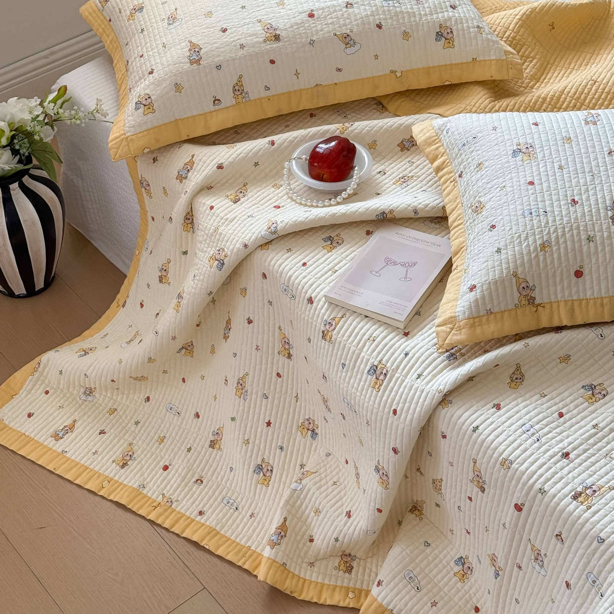 91家纺网 家纺一手货源 找家纺 床盖工厂店 2026春夏新款双面全棉床盖三件套 可爱星人