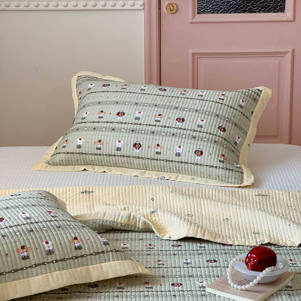 91家纺网 家纺一手货源 找家纺 床盖工厂店 2026春夏新款双面全棉床盖三件套 苹果小狗