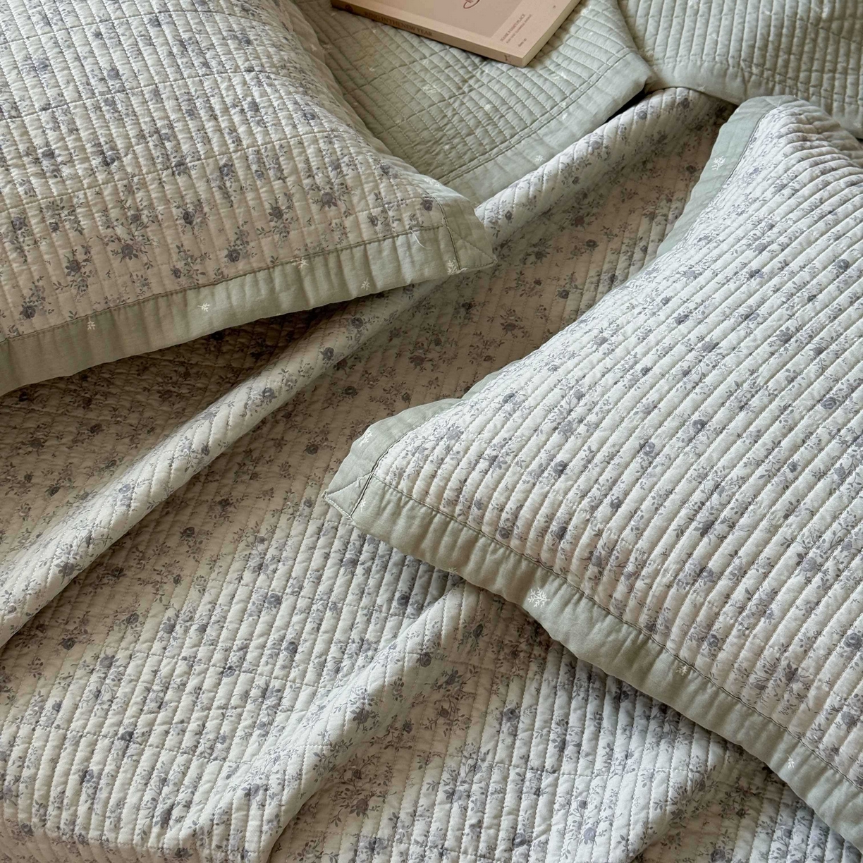 91家纺网 家纺一手货源 找家纺 床盖工厂店 2026春夏新款双面全棉床盖三件套 海棠依旧