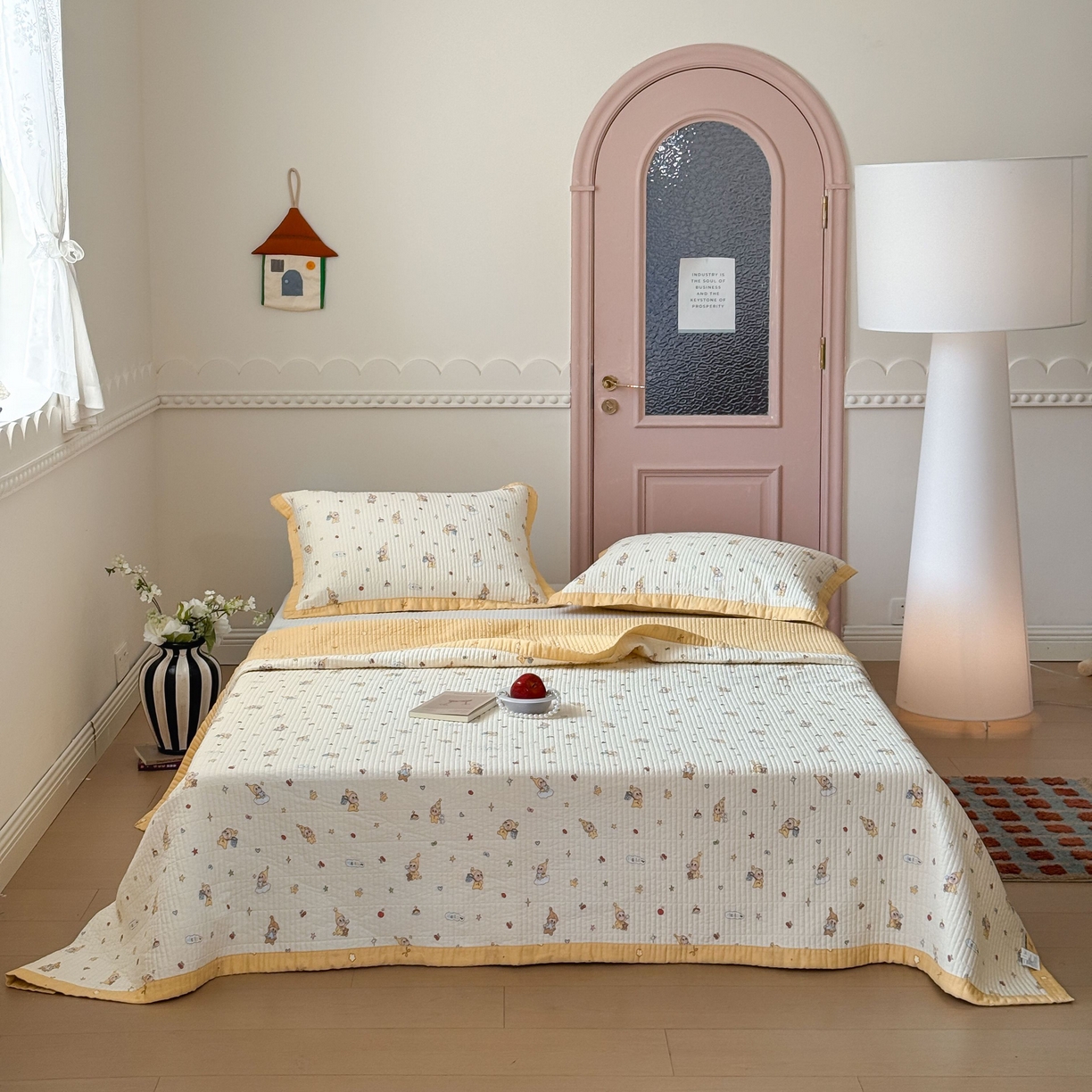 91家纺网 家纺一手货源 找家纺 床盖工厂店 2026春夏新款双面全棉床盖三件套 可爱星人