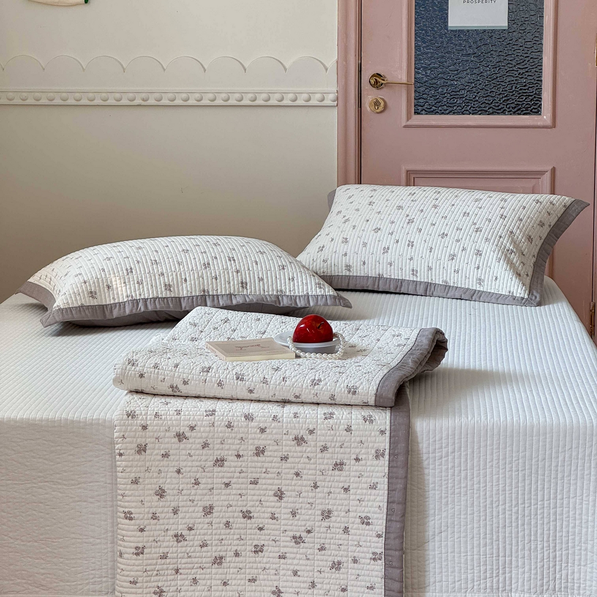 91家纺网 家纺一手货源 找家纺 床盖工厂店 2026春夏新款双面全棉床盖三件套 清晨花语