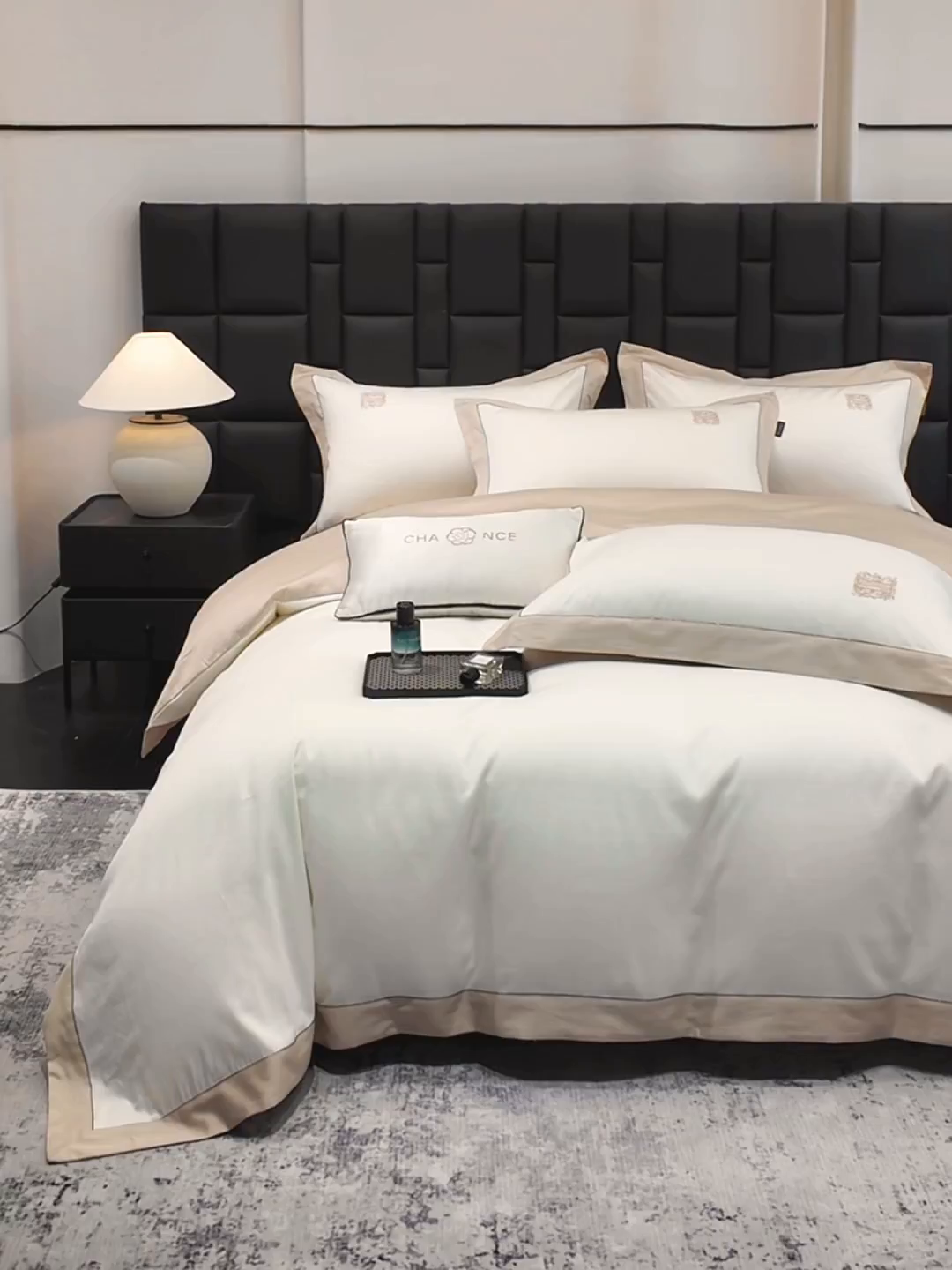 91家纺网 家纺一手货源 找家纺 莱势 2026新品A类100支全棉纯棉50x50s埃及贡缎长绒棉刺绣绣花四件套高端礼盒-仙本娜 仙本娜 香槟金