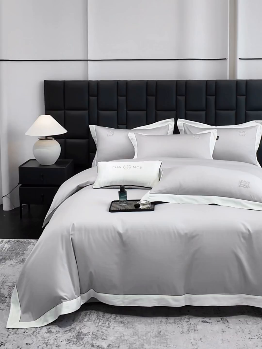 91家纺网 家纺一手货源 找家纺 莱势 2026新品A类100支全棉纯棉50x50s埃及贡缎长绒棉刺绣绣花四件套高端礼盒-仙本娜 仙本娜 绅士灰