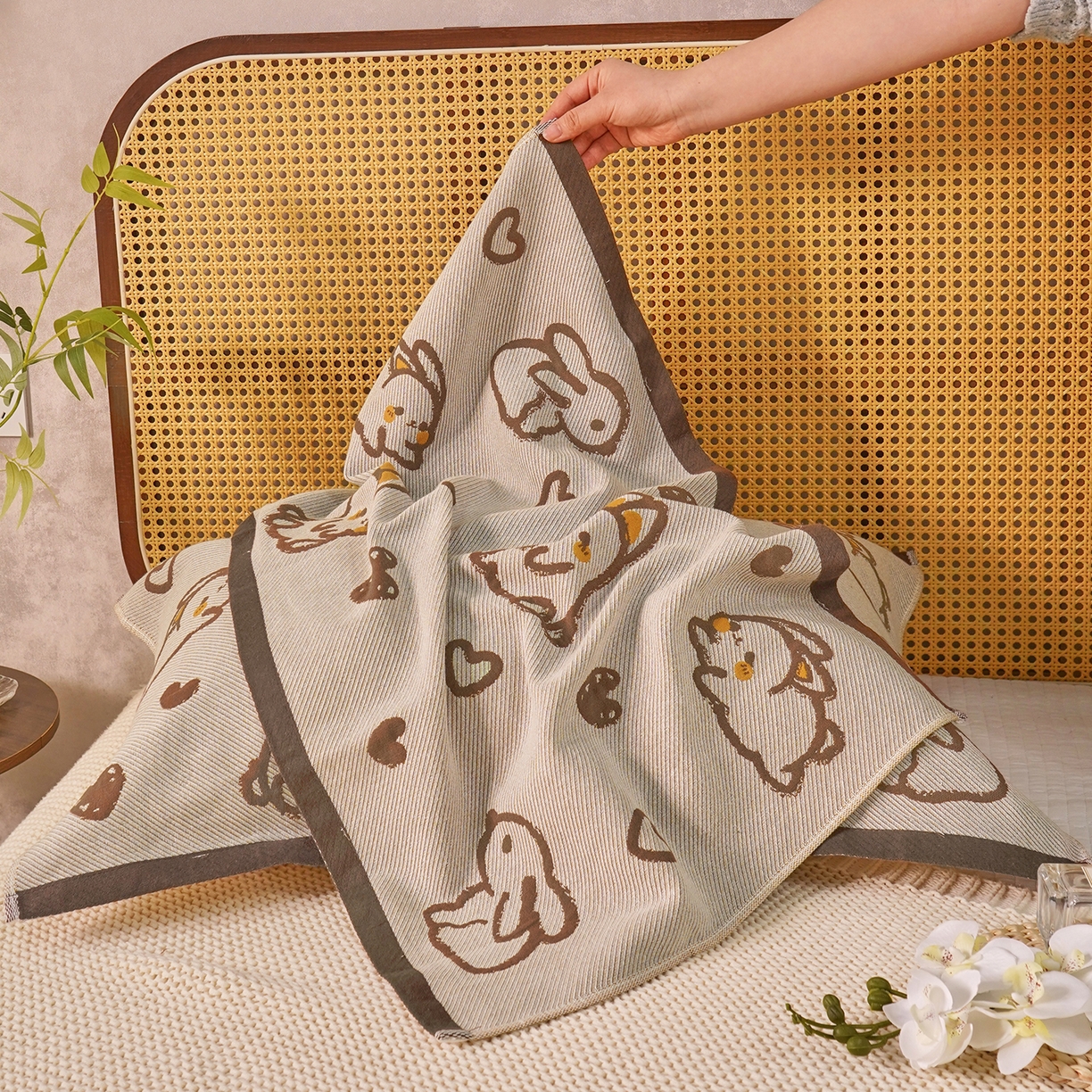 91家纺网 家纺一手货源 找家纺 棠薇家纺 2026新款绑带款枕巾全棉纯棉四层斜纹纱布枕巾  防滑防脱落纯棉枕头巾 绑带款爱心兔