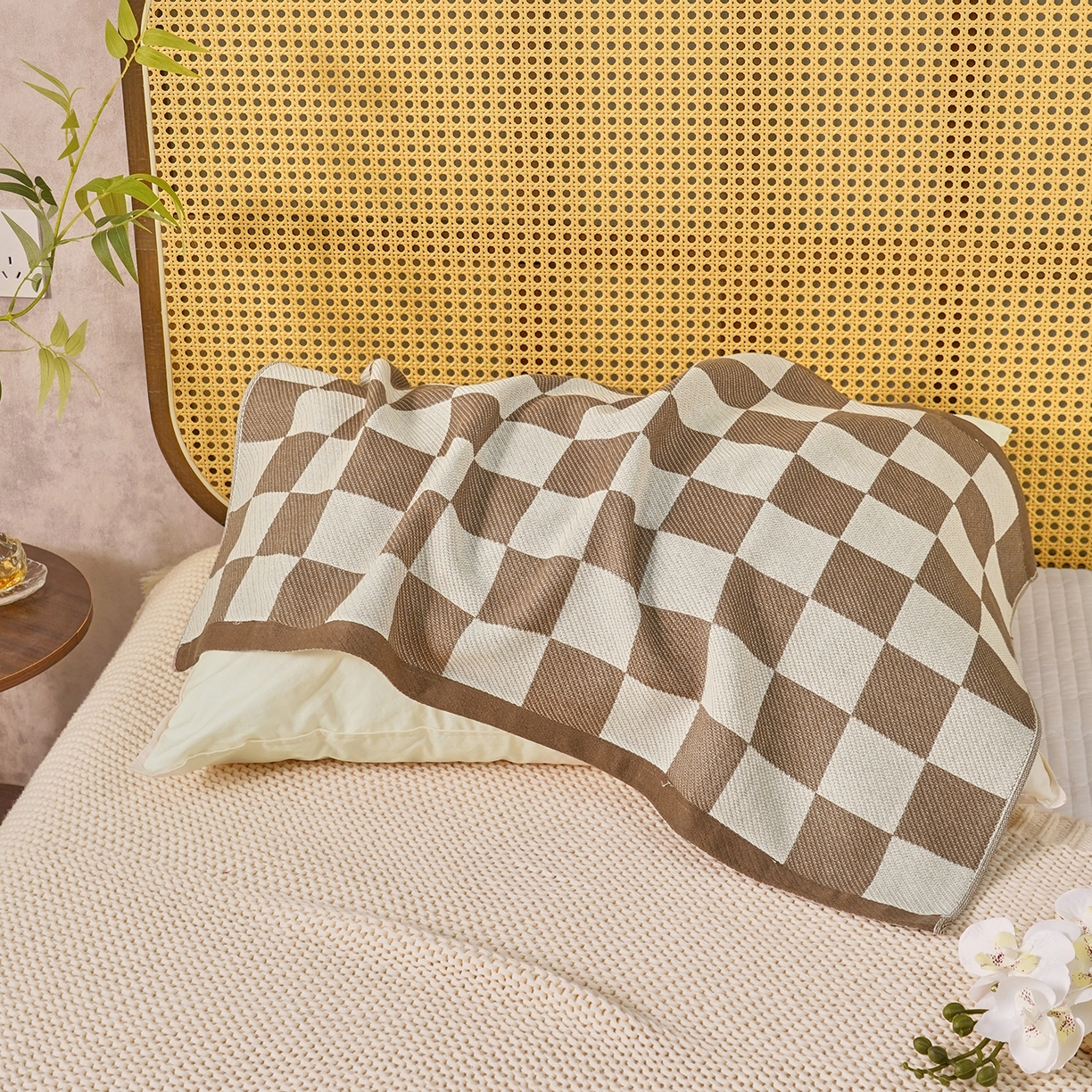 91家纺网 家纺一手货源 找家纺 棠薇家纺 2026新款绑带款枕巾全棉纯棉四层斜纹纱布枕巾  防滑防脱落纯棉枕头巾 绑带款棋盘格