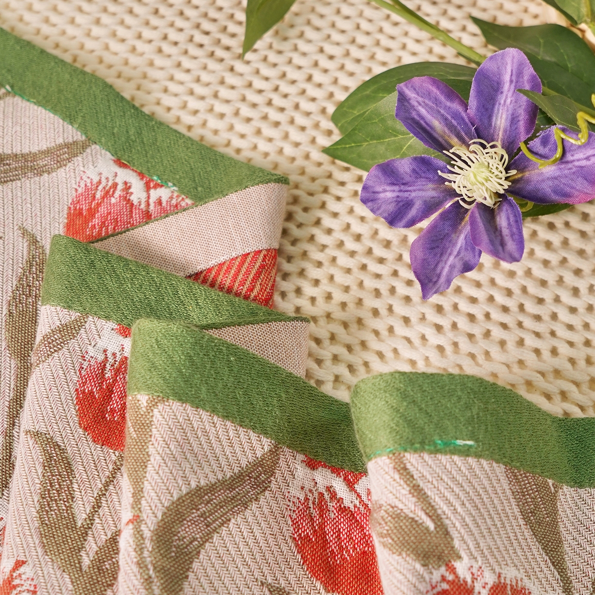 91家纺网 家纺一手货源 找家纺 棠薇家纺 2026新款绑带款枕巾全棉纯棉四层斜纹纱布枕巾  防滑防脱落纯棉枕头巾 绑带款郁金香