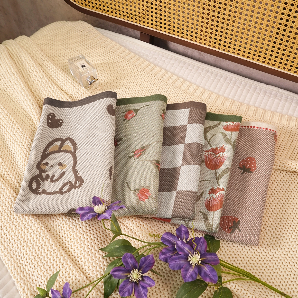 91家纺网 家纺一手货源 找家纺 （总）棠薇家纺 2026新款绑带款枕巾全棉纯棉四层斜纹纱布枕巾  防滑防脱落纯棉枕头巾