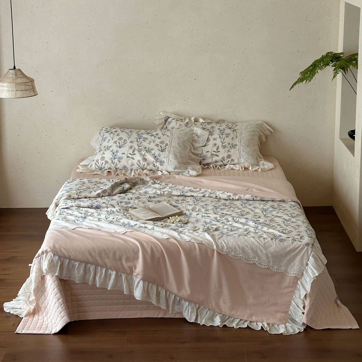 91家纺网 家纺一手货源 找家纺 觅糖家纺 2026新款亚麻夏被绗缝四件套 枕畔花梦