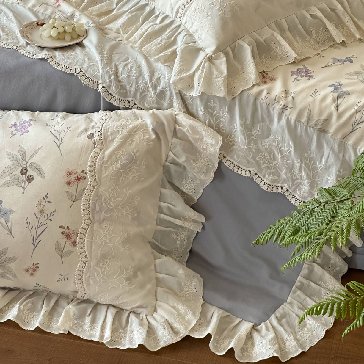 91家纺网 家纺一手货源 找家纺 觅糖家纺 2026新款亚麻夏被绗缝四件套 浅杏缀紫