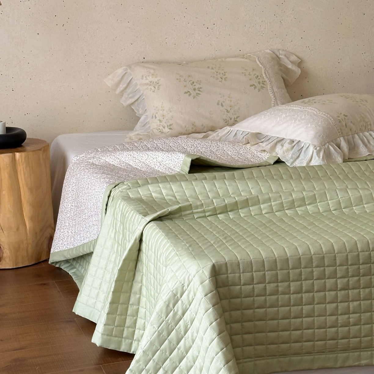 91家纺网 家纺一手货源 找家纺 觅糖家纺 2026新款亚麻夏被绗缝四件套 森屿晚风