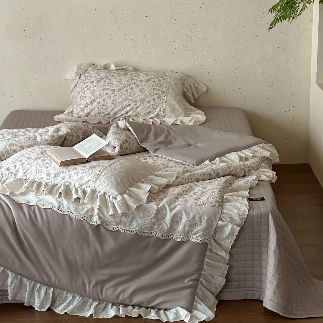 91家纺网 家纺一手货源 找家纺 觅糖家纺 2026新款亚麻夏被绗缝四件套 素影繁花