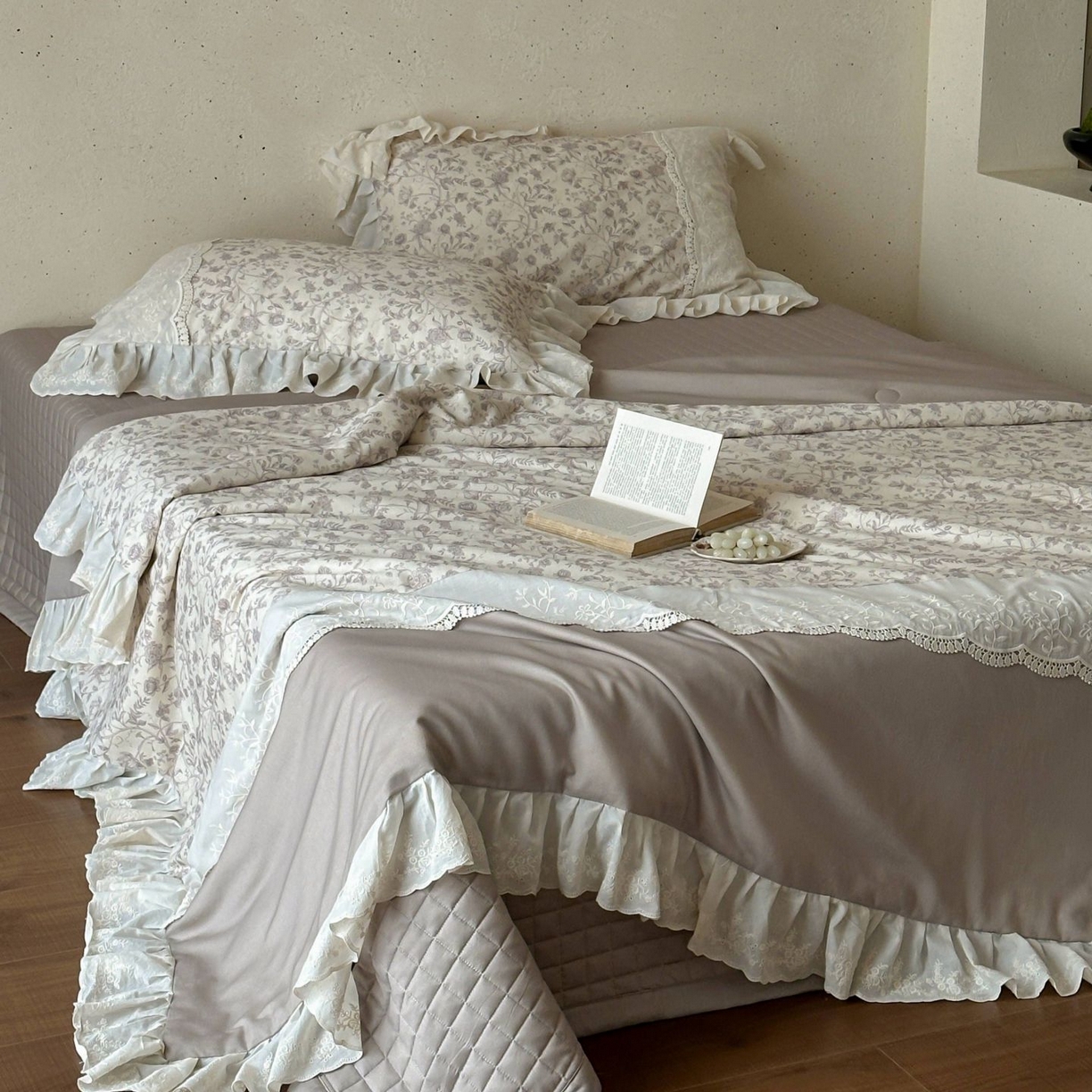 91家纺网 家纺一手货源 找家纺 觅糖家纺 2026新款亚麻夏被绗缝四件套 素影繁花