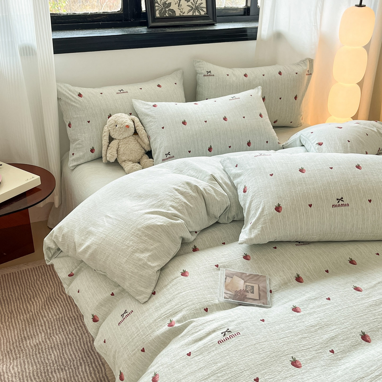 91家纺网 家纺一手货源 找家纺 蓝极人 2026新款色织水洗麻印花四件套 草莓绿