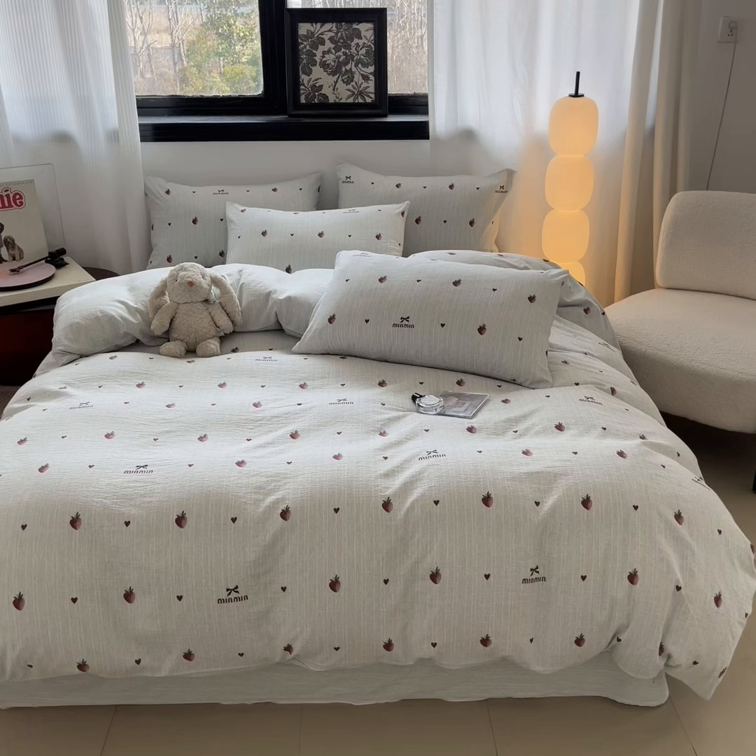 91家纺网 家纺一手货源 找家纺 蓝极人 2026新款色织水洗麻印花四件套 草莓绿