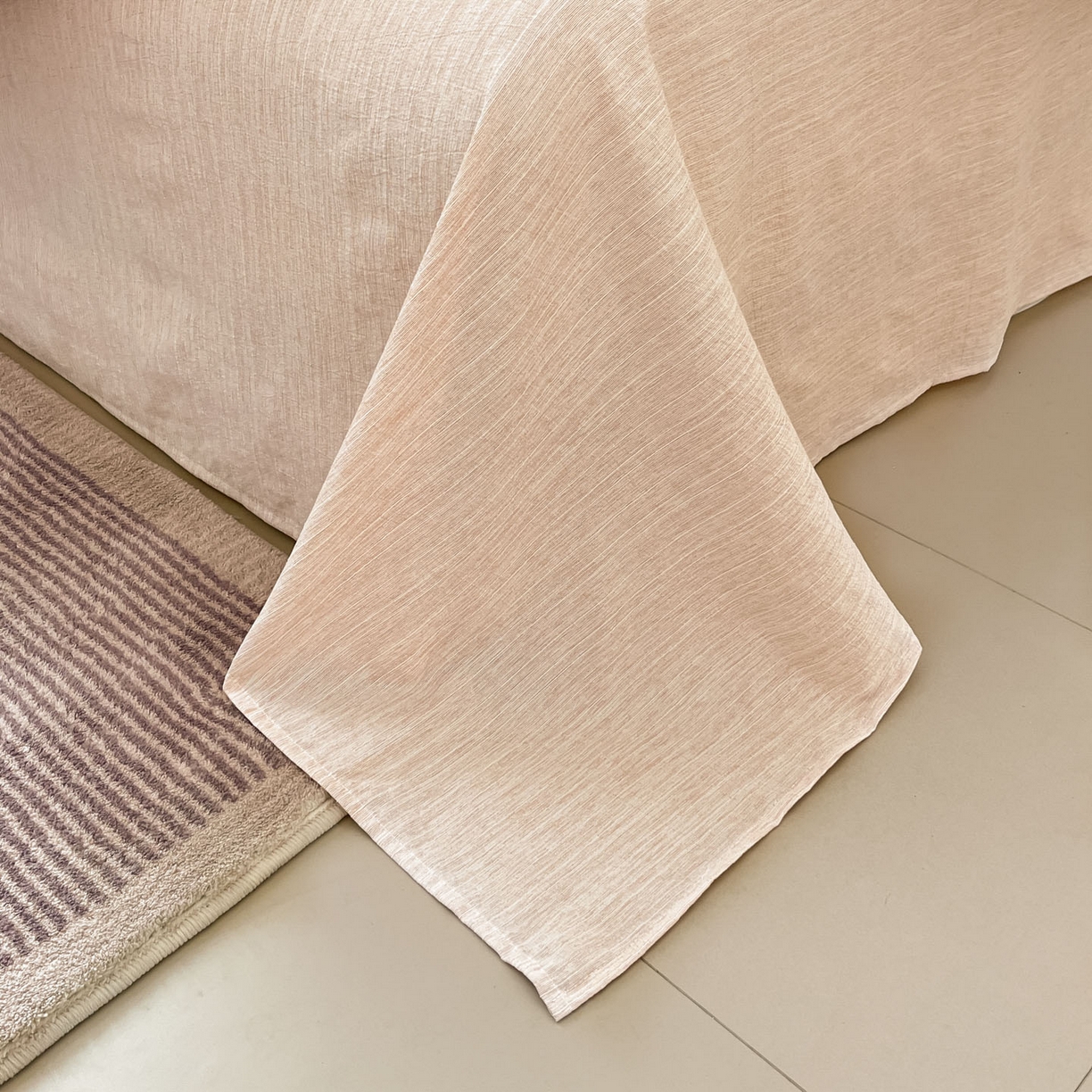 91家纺网 家纺一手货源 找家纺 蓝极人 2026新款色织水洗麻印花四件套 春天黄