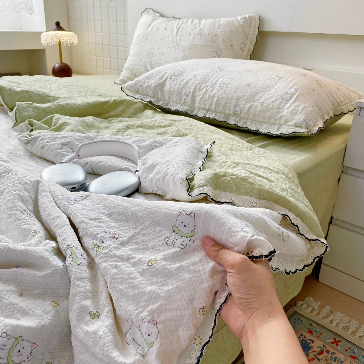 91家纺网 家纺一手货源 找家纺 恋尚羽家纺 2026新款韩版夏凉被空调被夏凉被四件套 耶耶狗