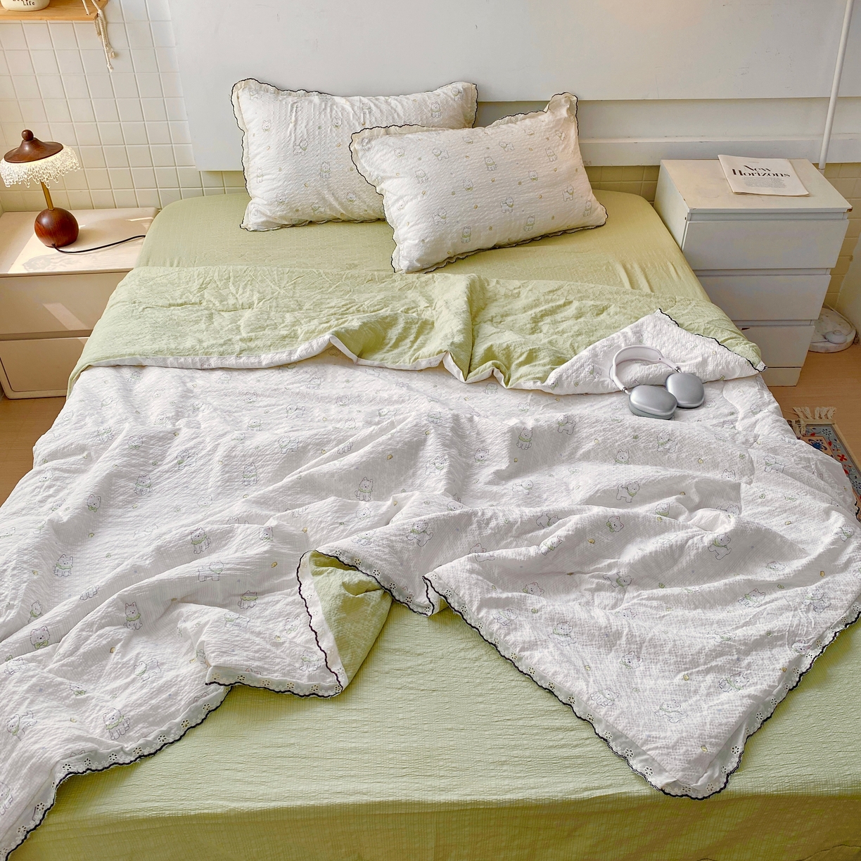 91家纺网 家纺一手货源 找家纺 恋尚羽家纺 2026新款韩版夏凉被空调被夏凉被四件套 耶耶狗