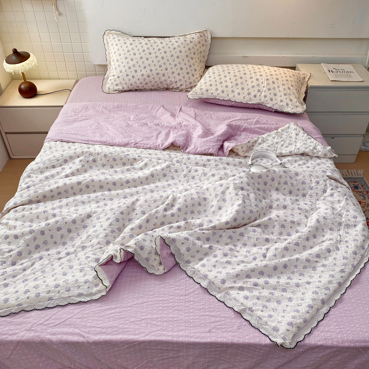 91家纺网 家纺一手货源 找家纺 恋尚羽家纺 2026新款韩版夏凉被空调被夏凉被四件套 绅士狗