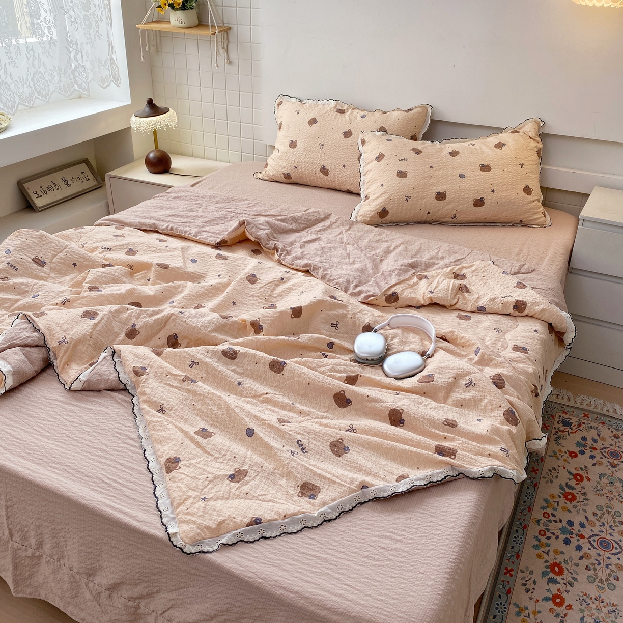 91家纺网 家纺一手货源 找家纺 恋尚羽家纺 2026新款韩版夏凉被空调被夏凉被四件套 曲奇猫