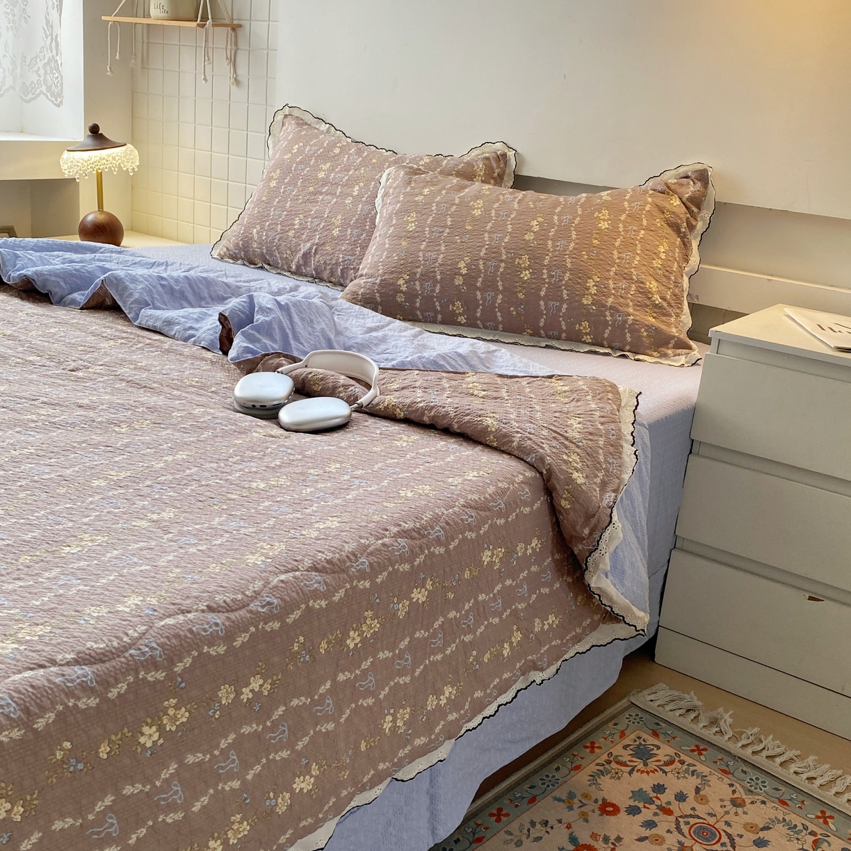 91家纺网 家纺一手货源 找家纺 恋尚羽家纺 2026新款韩版夏凉被空调被夏凉被四件套 情人节咖