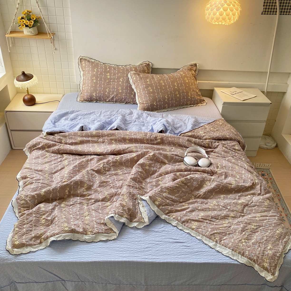 91家纺网 家纺一手货源 找家纺 恋尚羽家纺 2026新款韩版夏凉被空调被夏凉被四件套 情人节咖