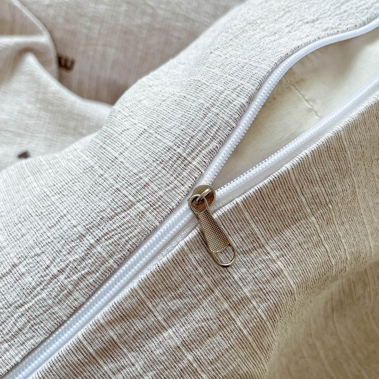 91家纺网 家纺一手货源 找家纺 蓝极人 2026新款色织水洗麻印花四件套 敏敏