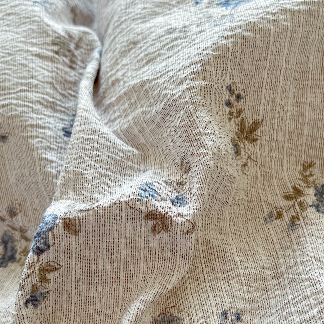 91家纺网 家纺一手货源 找家纺 蓝极人 2026新款色织水洗麻印花四件套 小兰花茶