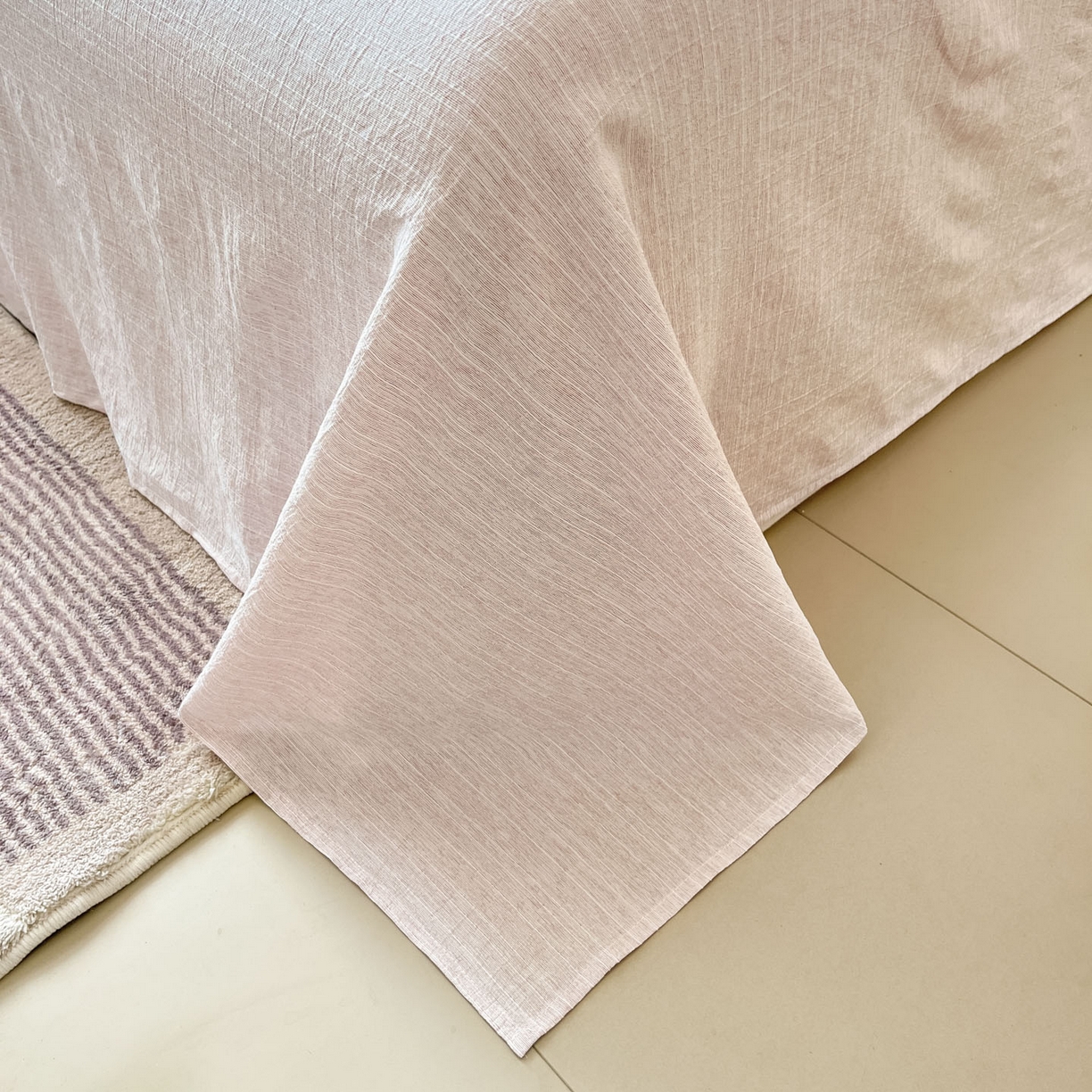 91家纺网 家纺一手货源 找家纺 蓝极人 2026新款色织水洗麻印花四件套 云溪紫