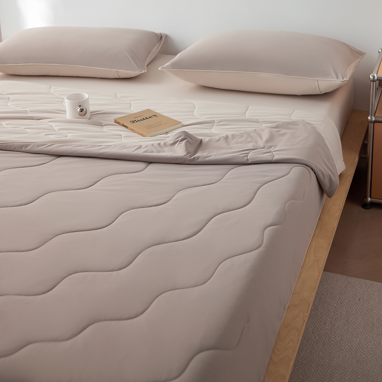 91家纺网 家纺一手货源 找家纺 丽笙被芯 2026新款奶皮冷感夏被夏凉被空调被 焦糖咖