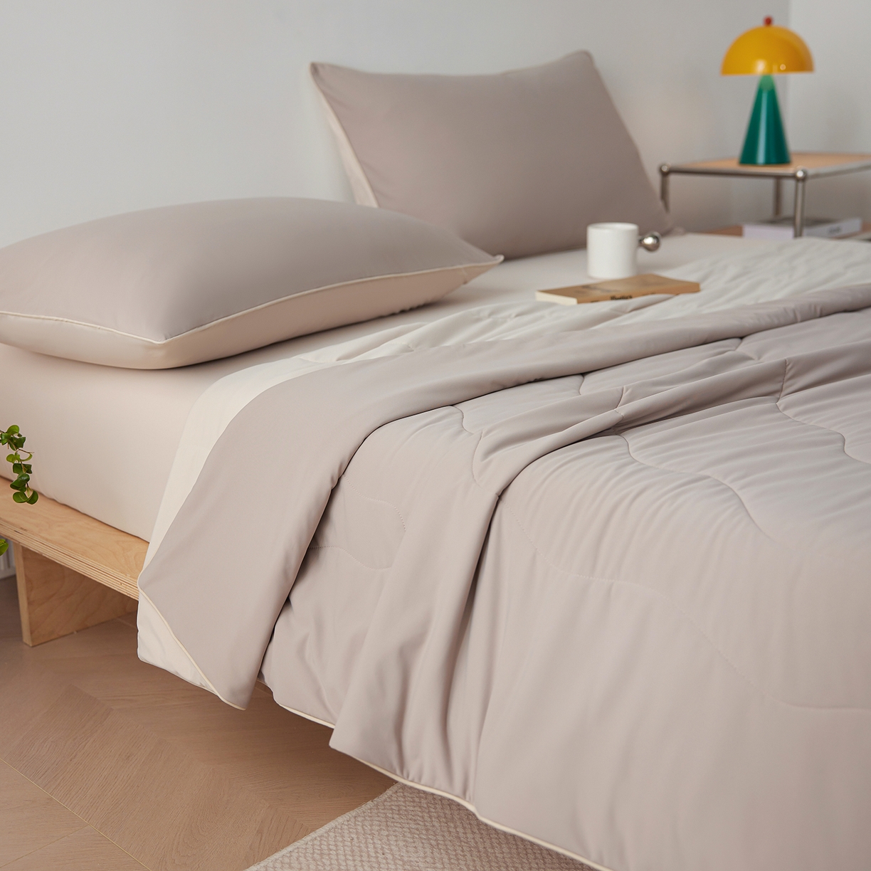 91家纺网 家纺一手货源 找家纺 丽笙被芯 2026新款奶皮冷感夏被夏凉被空调被 焦糖咖