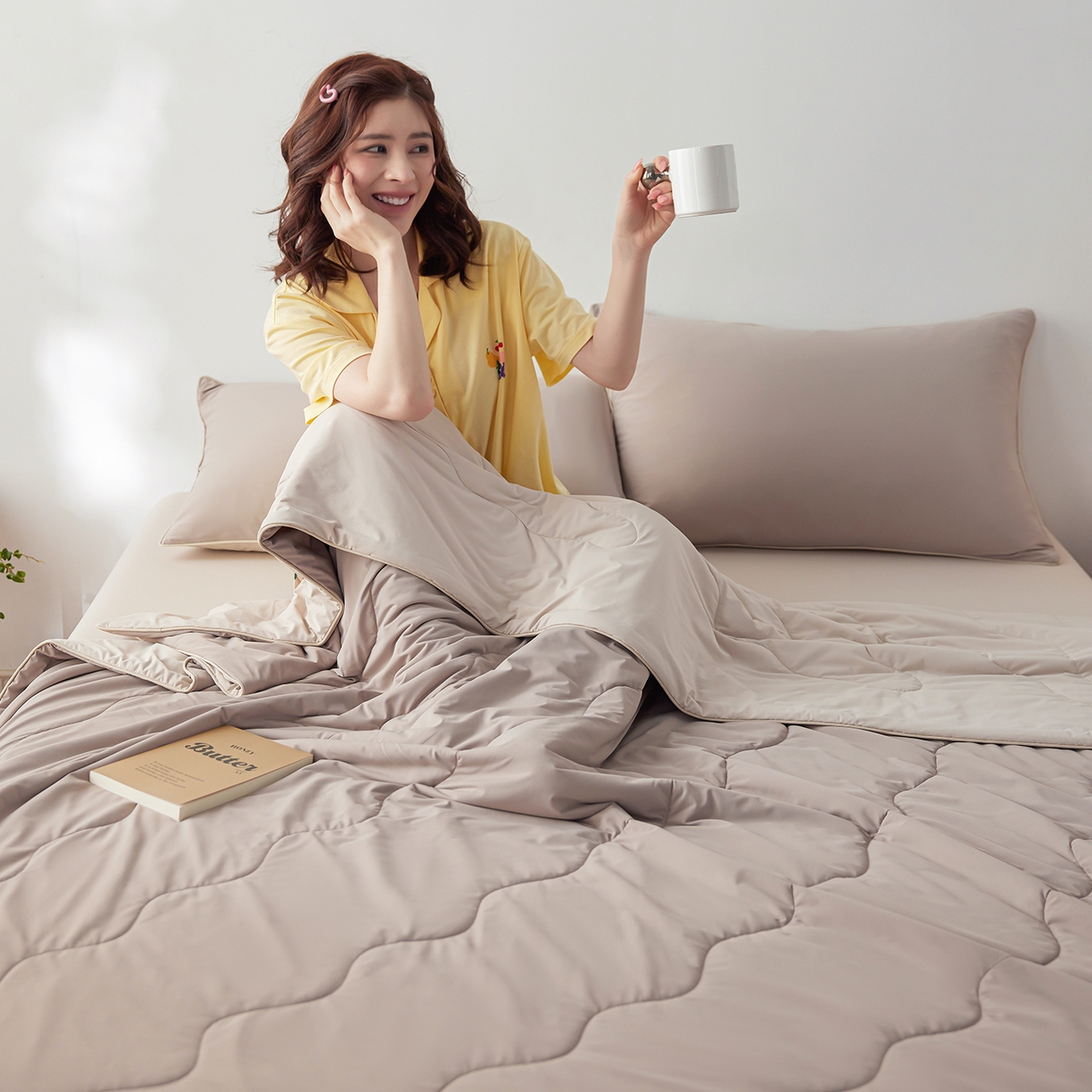 91家纺网 家纺一手货源 找家纺 丽笙被芯 2026新款奶皮冷感夏被夏凉被空调被 焦糖咖