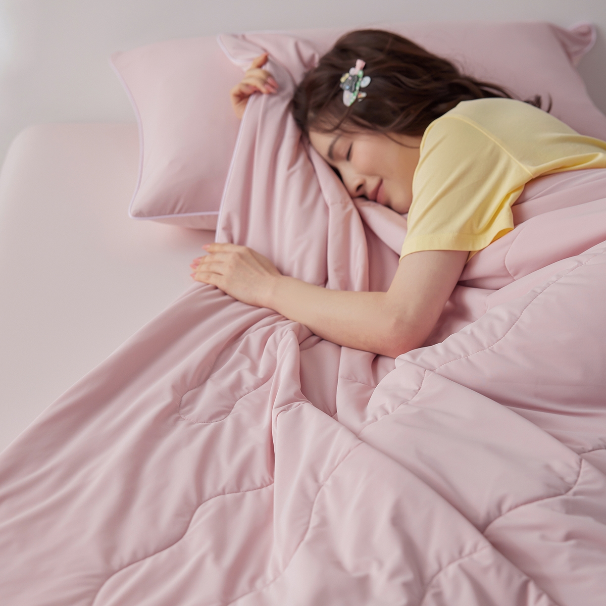 91家纺网 家纺一手货源 找家纺 丽笙被芯 2026新款奶皮冷感夏被夏凉被空调被 桃喜粉