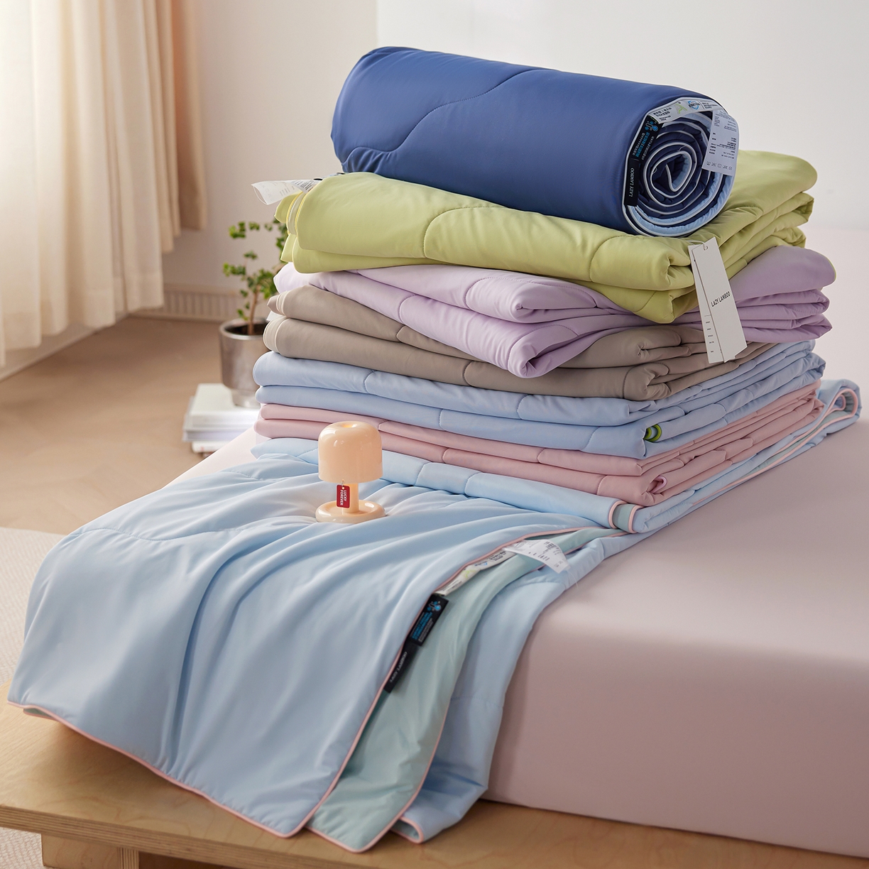 91家纺网 家纺一手货源 找家纺 丽笙被芯 2026新款奶皮冷感夏被夏凉被空调被 组合图（仅供展示不可下单）