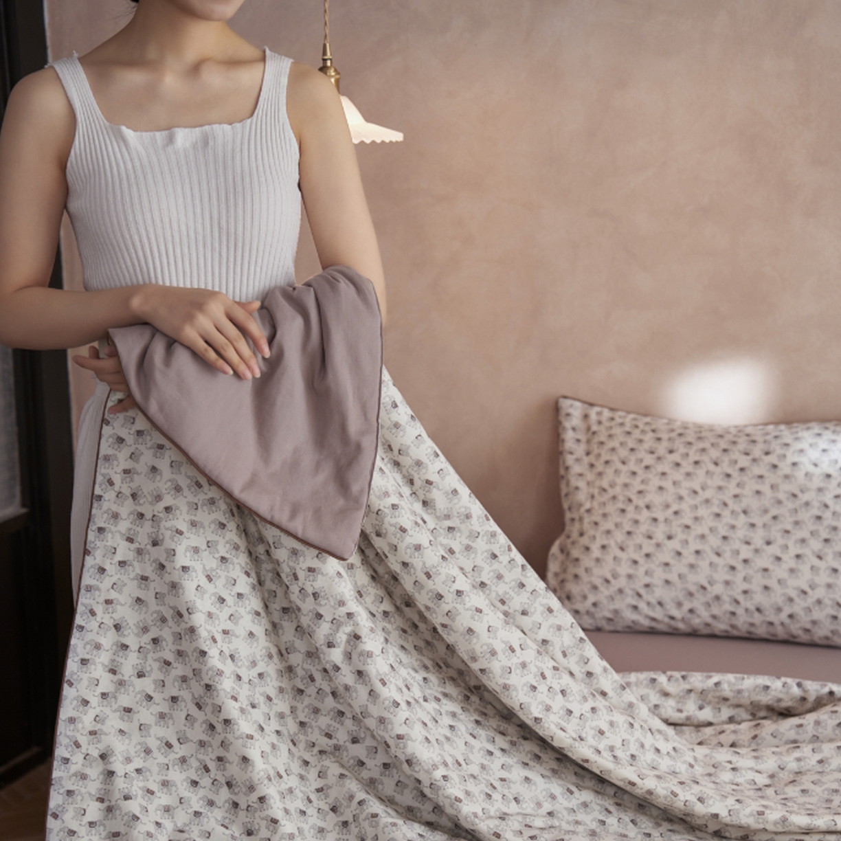 91家纺网 家纺一手货源 找家纺 丽笙被芯 2026新款全棉双层纱印花夏被夏凉被空调被 邦邦象