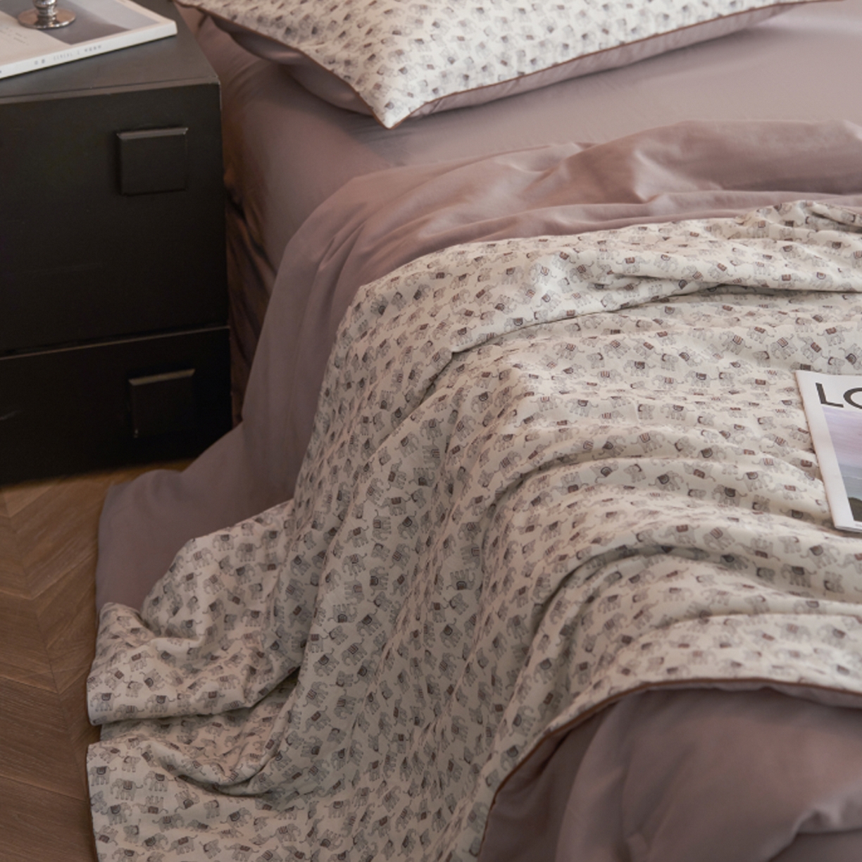91家纺网 家纺一手货源 找家纺 丽笙被芯 2026新款全棉双层纱印花夏被夏凉被空调被 邦邦象