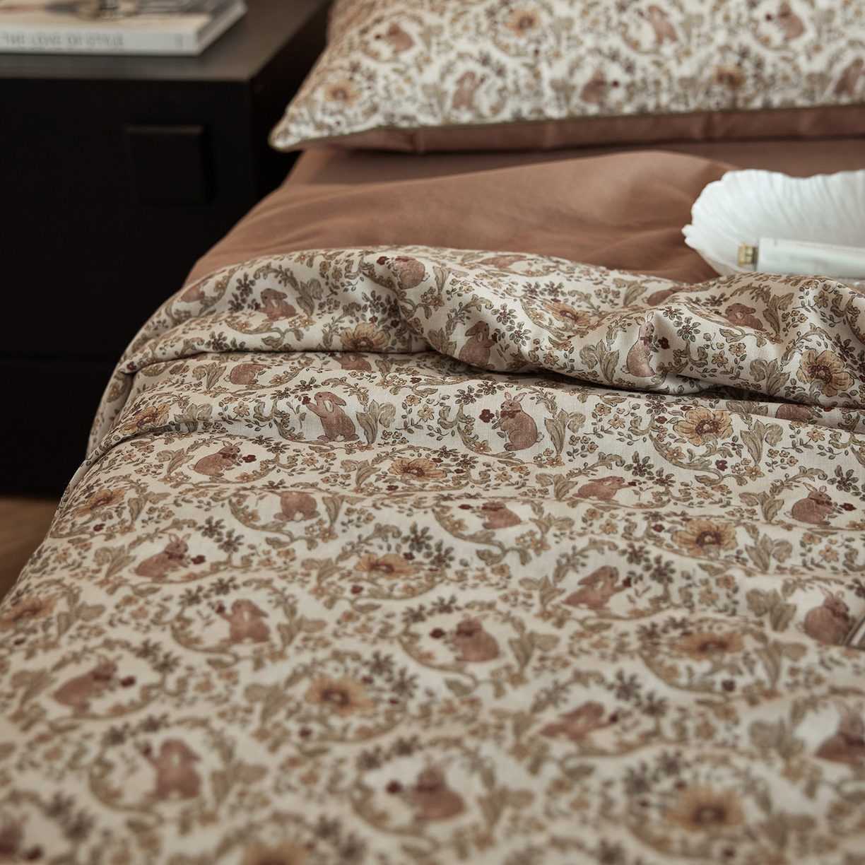 91家纺网 家纺一手货源 找家纺 丽笙被芯 2026新款全棉双层纱印花夏被夏凉被空调被 邦尼兔