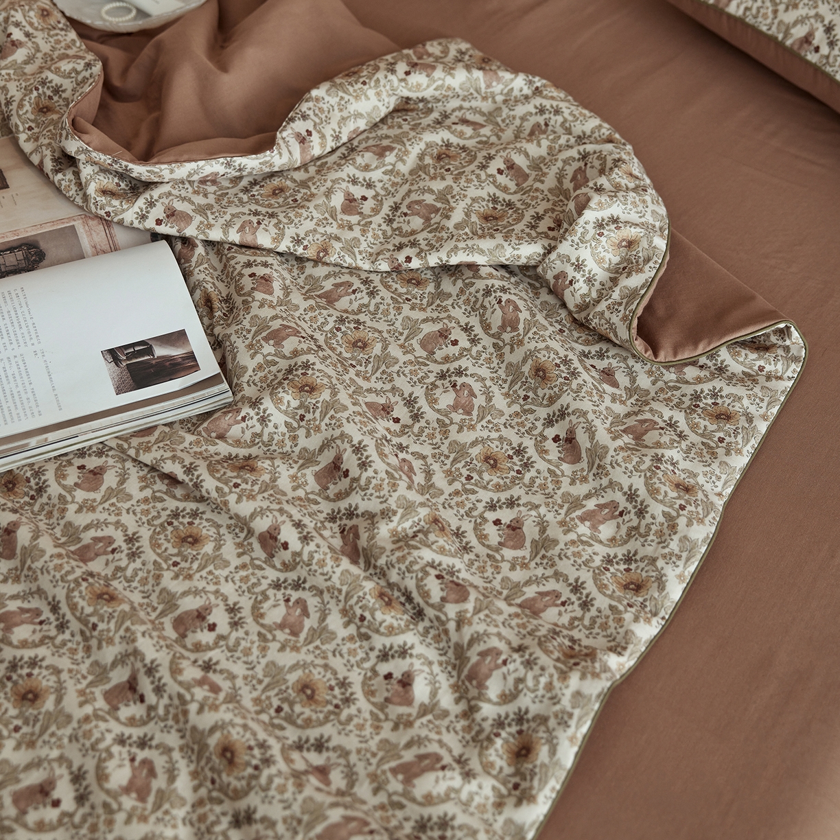 91家纺网 家纺一手货源 找家纺 丽笙被芯 2026新款全棉双层纱印花夏被夏凉被空调被 邦尼兔