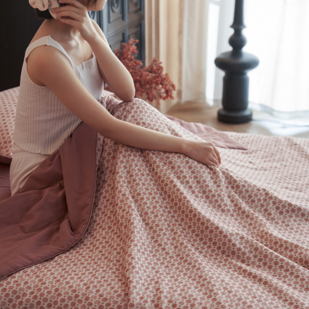 91家纺网 家纺一手货源 找家纺 丽笙被芯 2026新款全棉双层纱印花夏被夏凉被空调被 咖啡豆