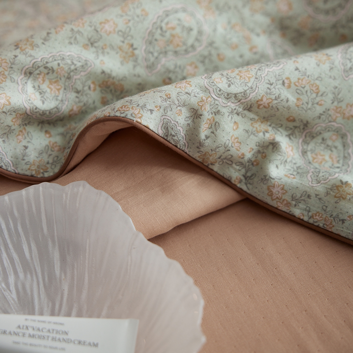 91家纺网 家纺一手货源 找家纺 丽笙被芯 2026新款全棉双层纱印花夏被夏凉被空调被 拉舍尔-绿