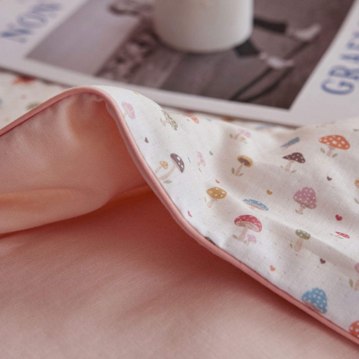 91家纺网 家纺一手货源 找家纺 丽笙被芯 2026新款全棉双层纱印花夏被夏凉被空调被 毛菇菇